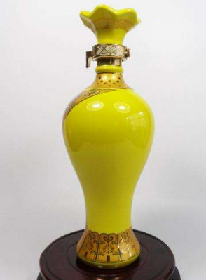 1506482483667756.png 陶瓷酒瓶.png