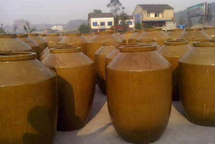 1506499052771107.png 瀘州酒壇.png